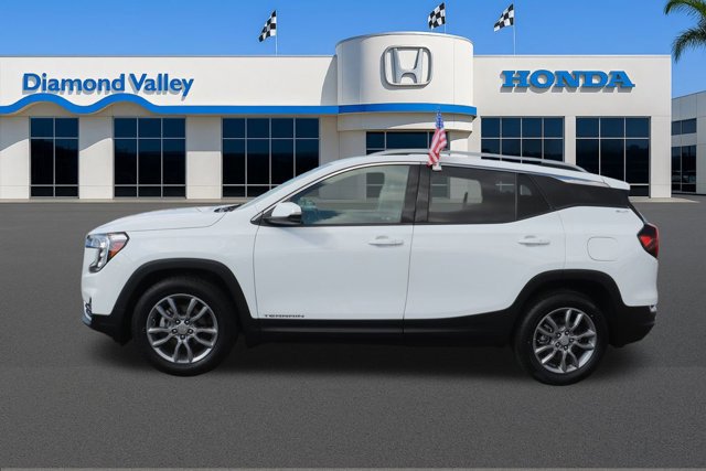 Used 2024 GMC Terrain SLT image 7