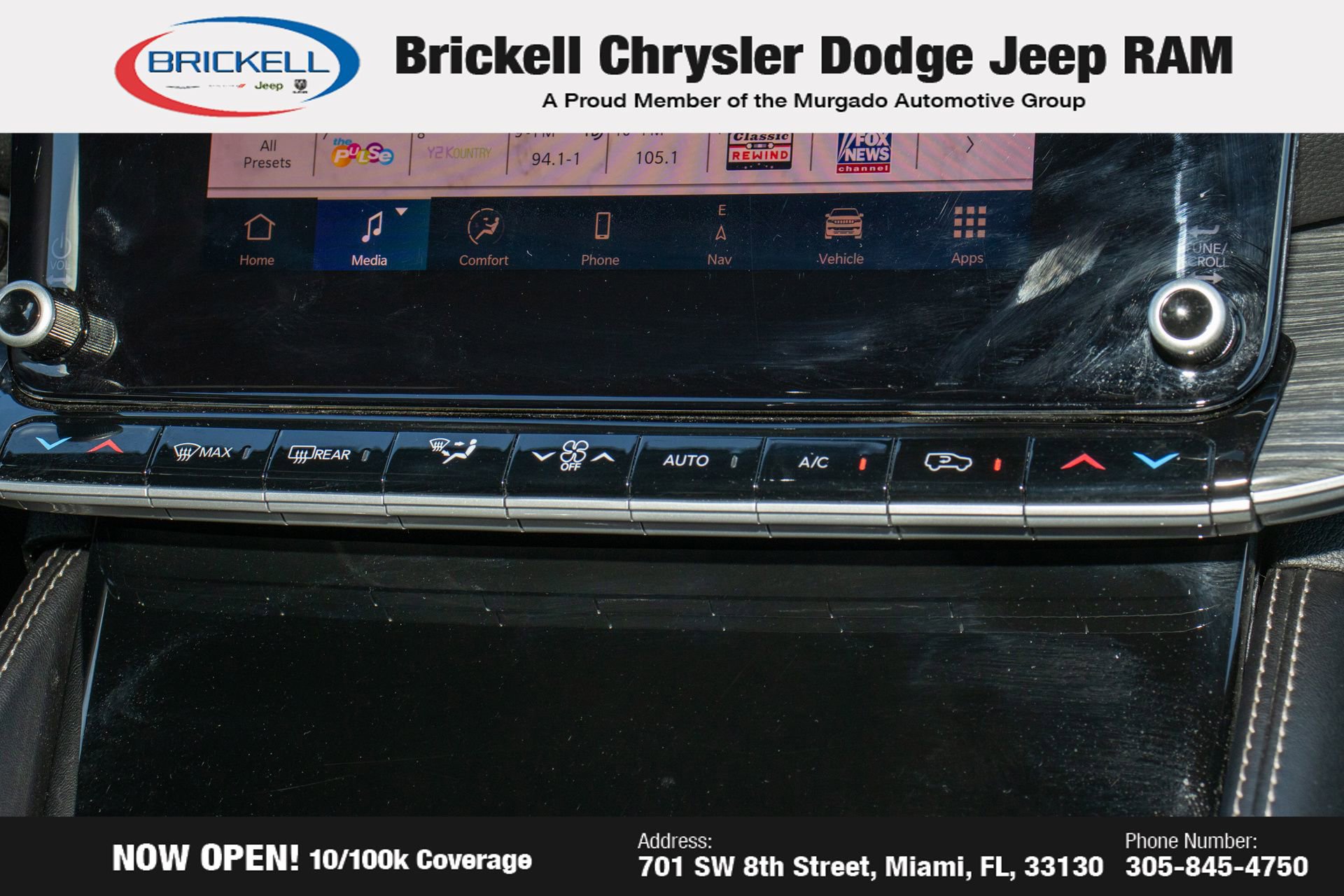 Used 2024 Jeep Wagoneer Series II w/ Flexible Seating Group image 24