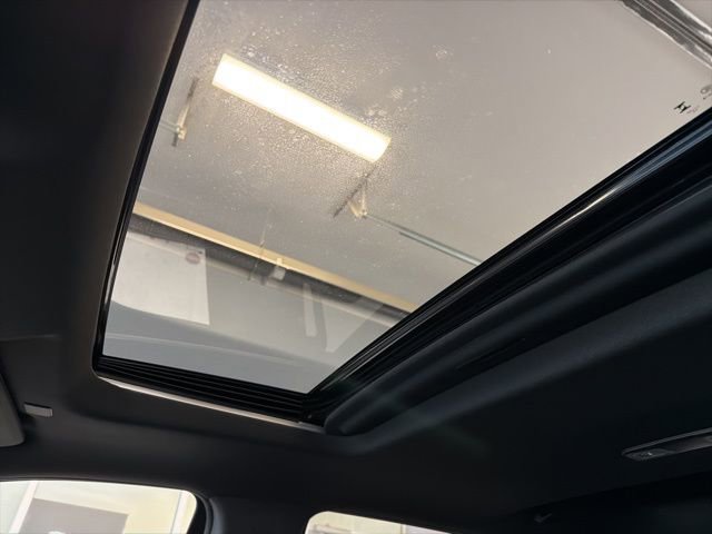 Used 2023 Chevrolet Silverado 1500 High Country w/ High Country Premium Package image 49