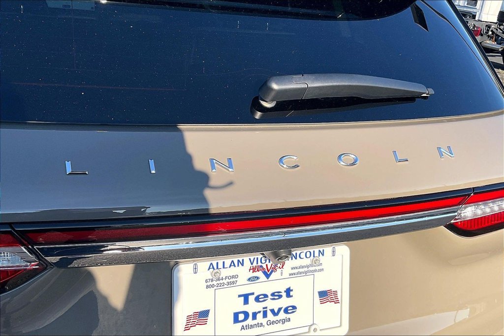 Used 2025 Lincoln Corsair Reserve FWD image 25