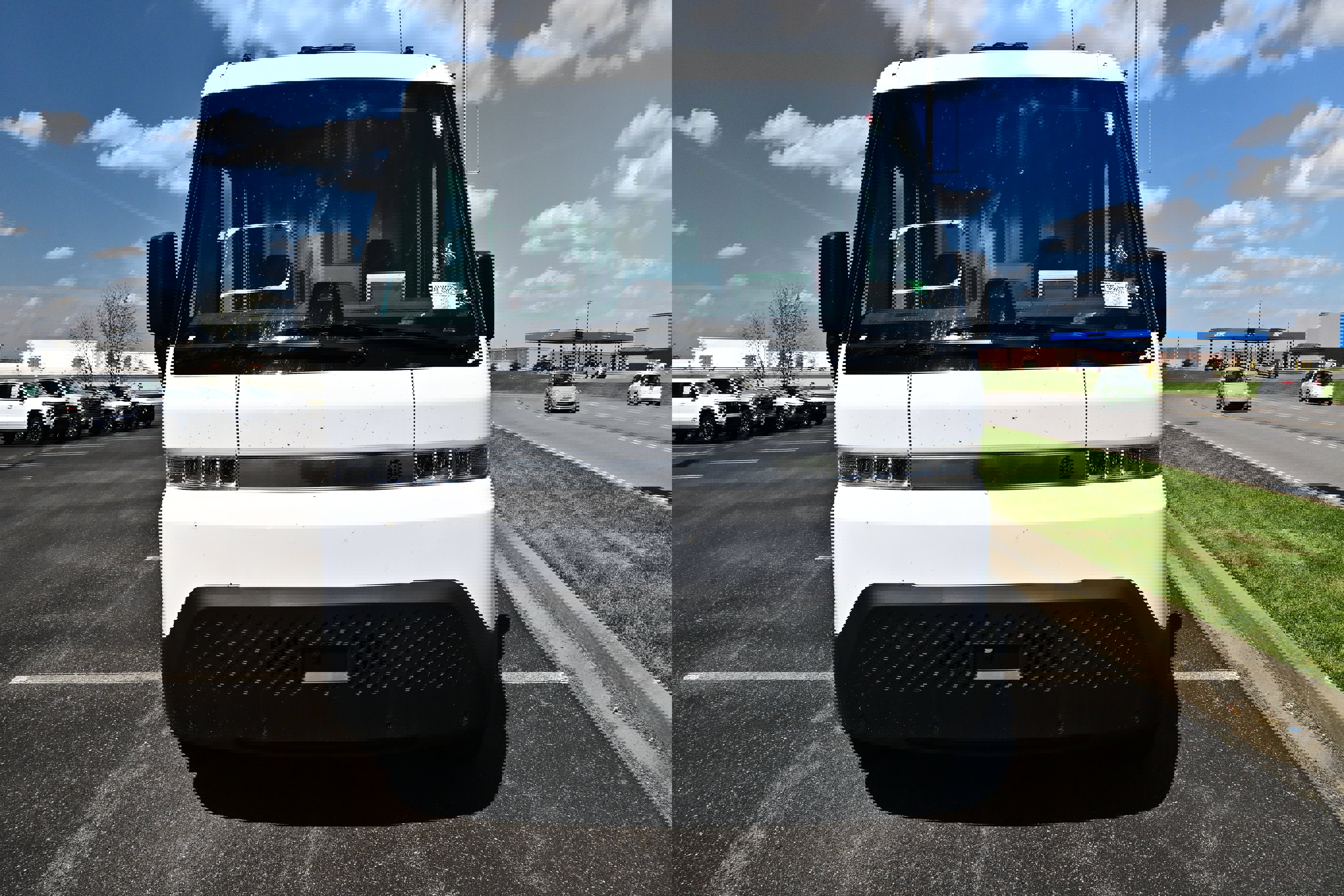 Used 2024 Chevrolet Brightdrop 400 w/ Commercial Equipment Package AWD/4WD image 3