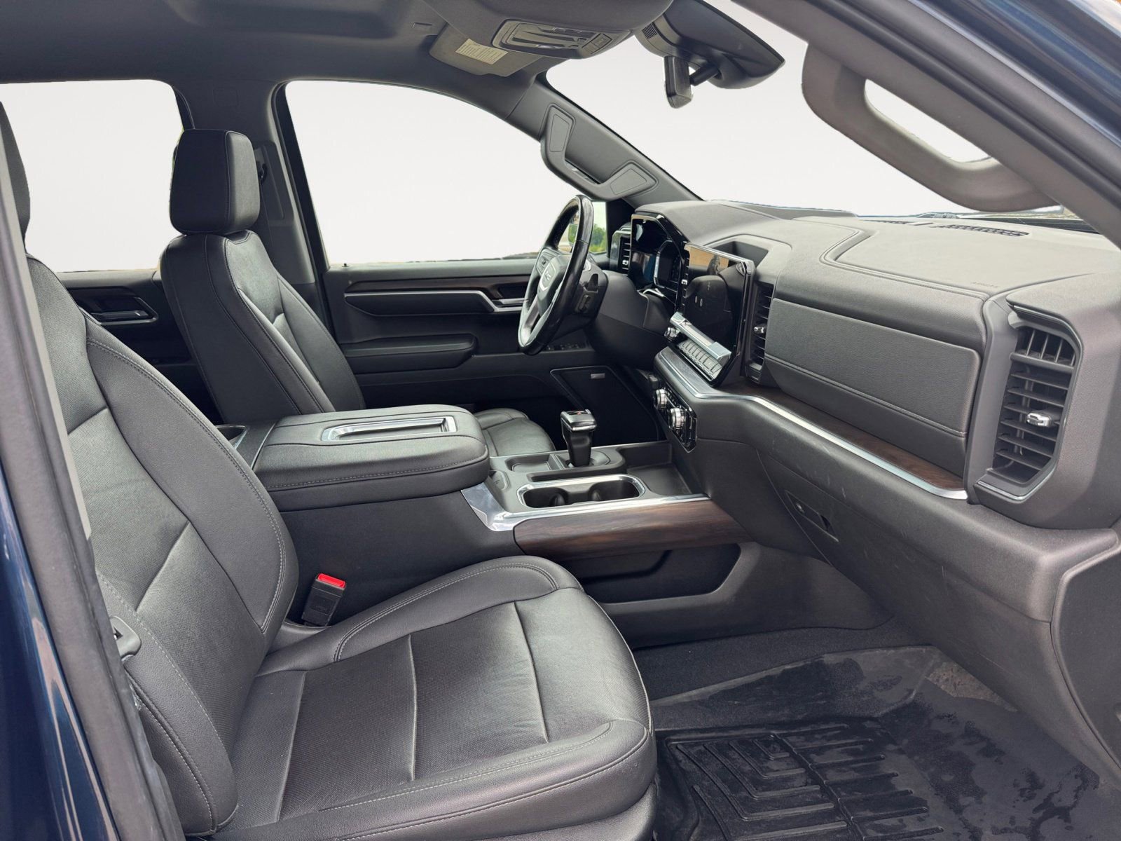 Used 2022 GMC Sierra 1500 SLT w/ SLT Premium Package image 15