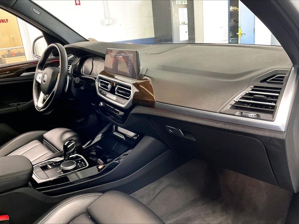Used 2022 BMW X3 xDrive30i w/ Convenience Package AWD/4WD image 14