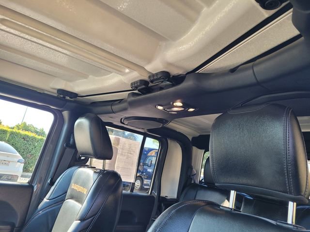 Certified 2023 Jeep Gladiator Mojave w/ Cold Weather Group image 8