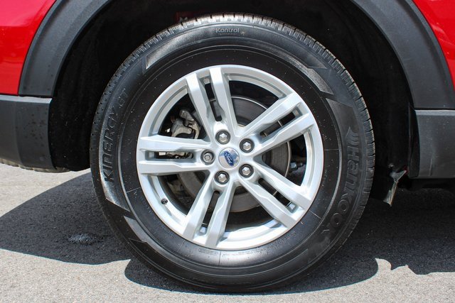 Used 2022 Ford Explorer XLT w/ Equipment Group 202A image 39