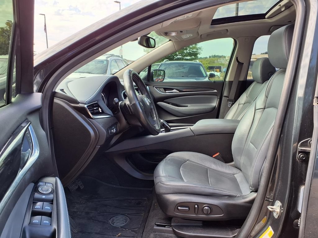 Used 2019 Buick Enclave Essence FWD image 19