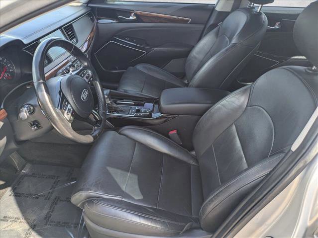 Used 2017 Kia Cadenza Technology image 17