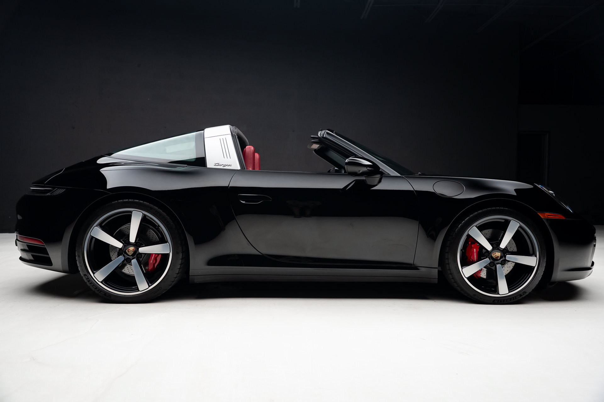 Used 2021 Porsche 911 Targa 4S AWD/4WD image 37