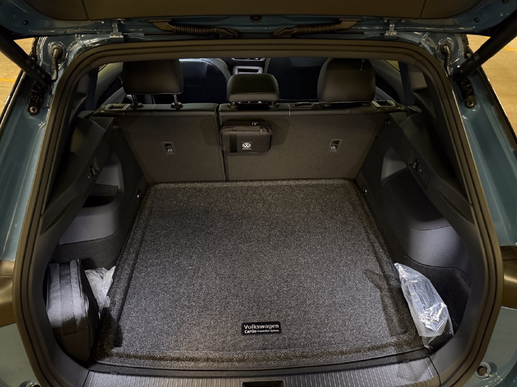 New 2026 Volkswagen Tiguan SE R-Line AWD/4WD image 26