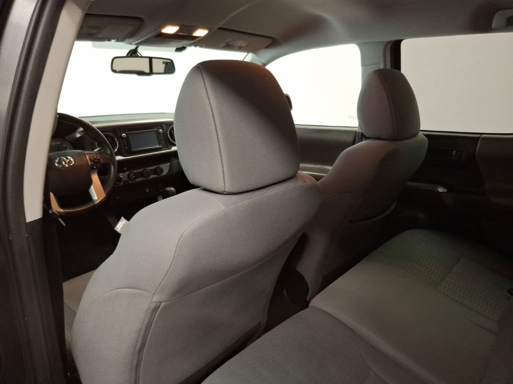 Used 2017 Toyota Tacoma SR5 w/ Tow Package image 10