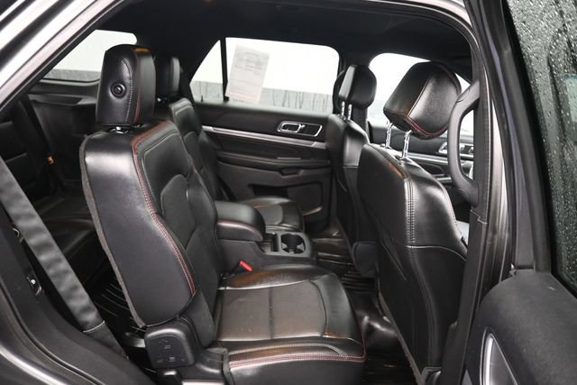 Used 2017 Ford Explorer Sport AWD/4WD image 9