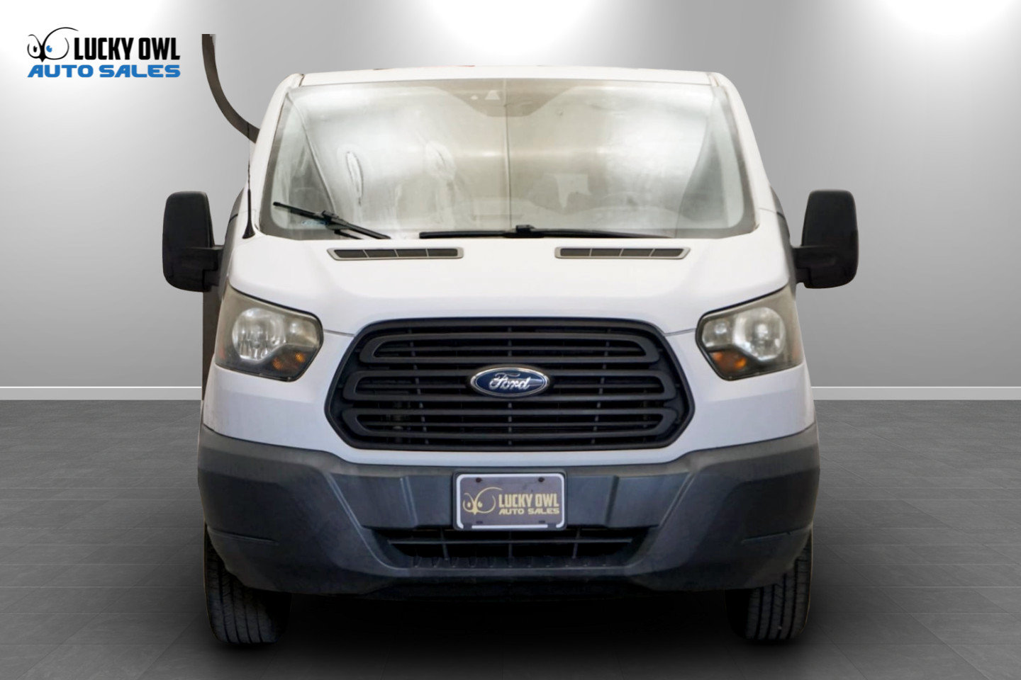Used 2016 Ford Transit 150 XL RWD image 2