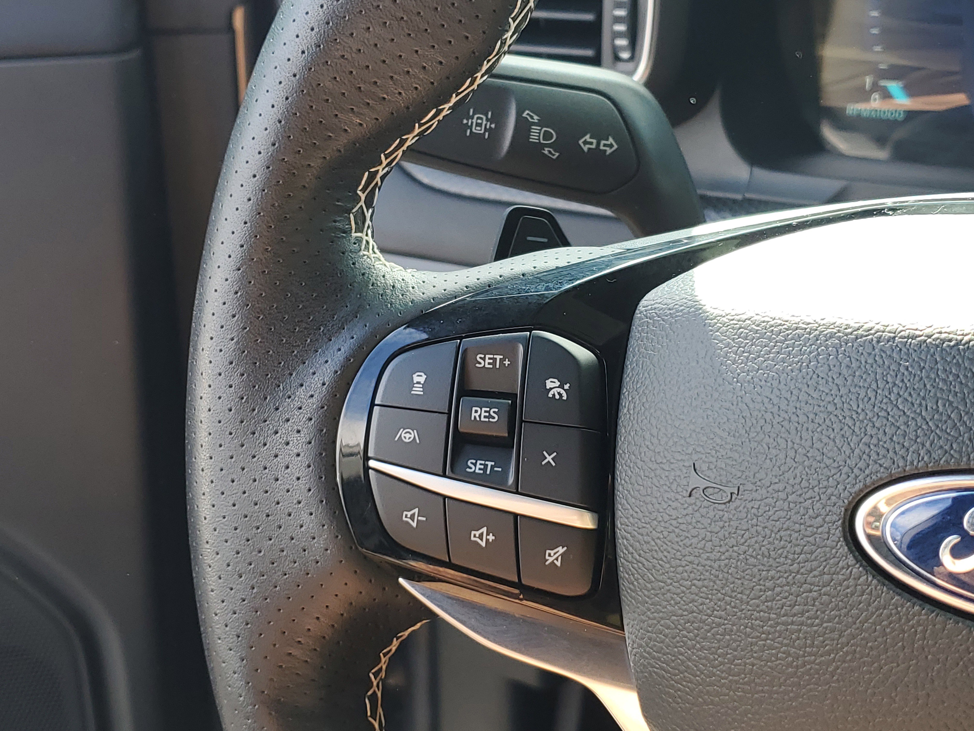 Used 2022 Ford Explorer ST image 29