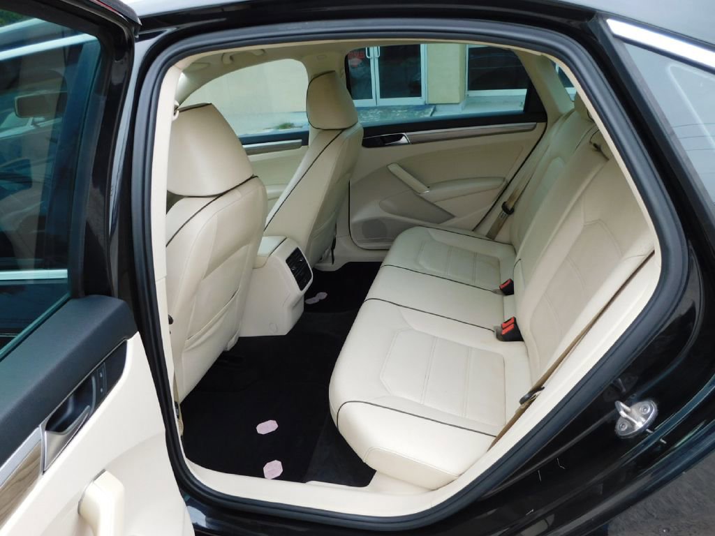 Used 2016 Volkswagen Passat 1.8T SE w/ Lighting Package (P06) image 22