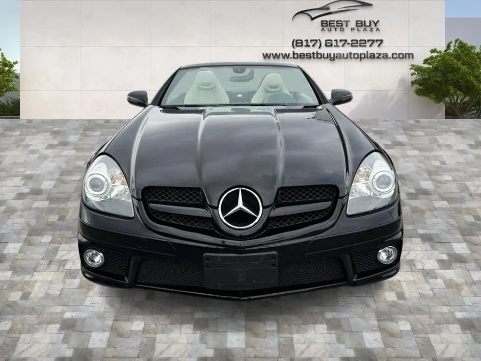 Used 2011 Mercedes-Benz SLK 300 image 9