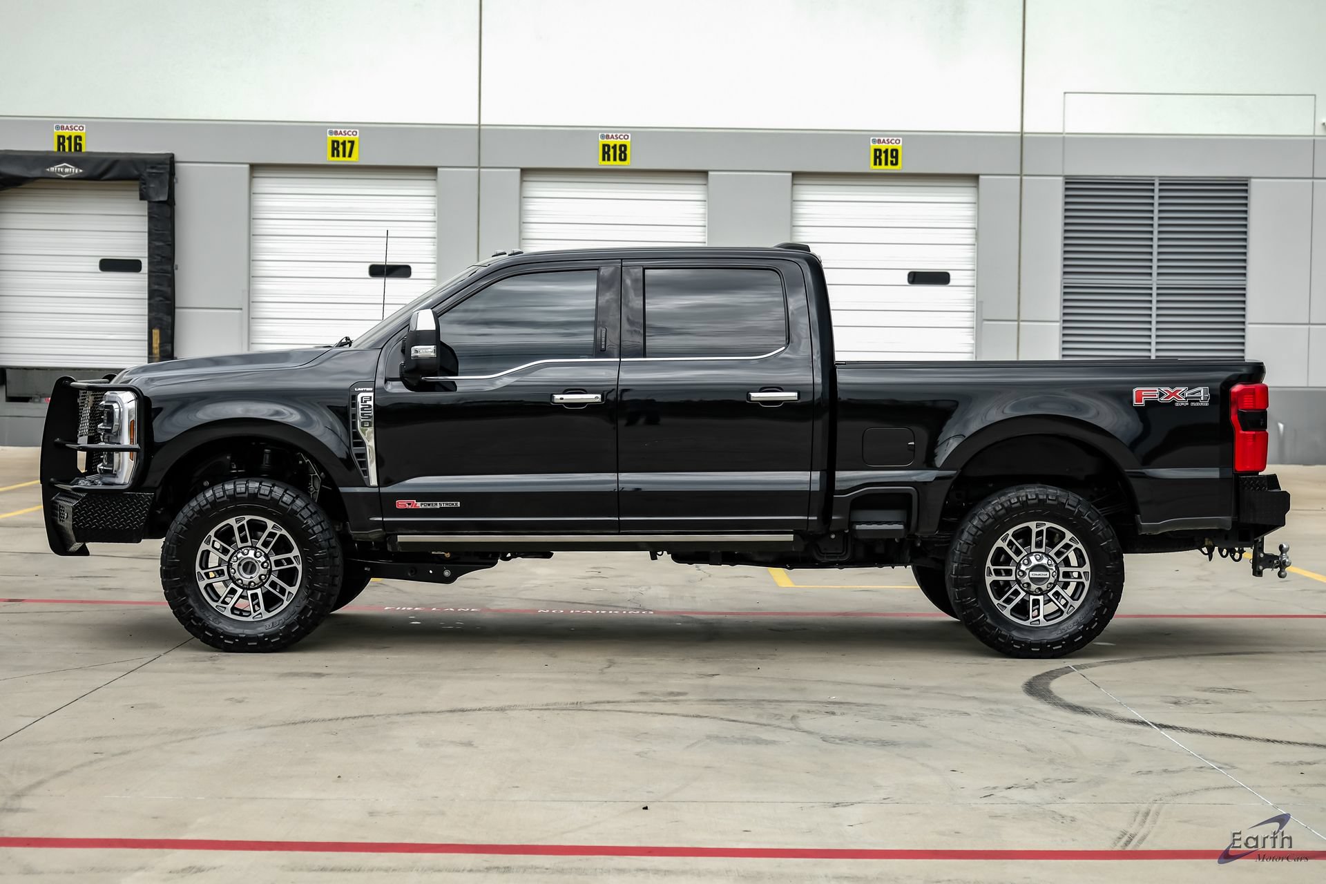 Used 2024 Ford F250 Limited w/ FX4 Off-Road Package AWD/4WD image 7