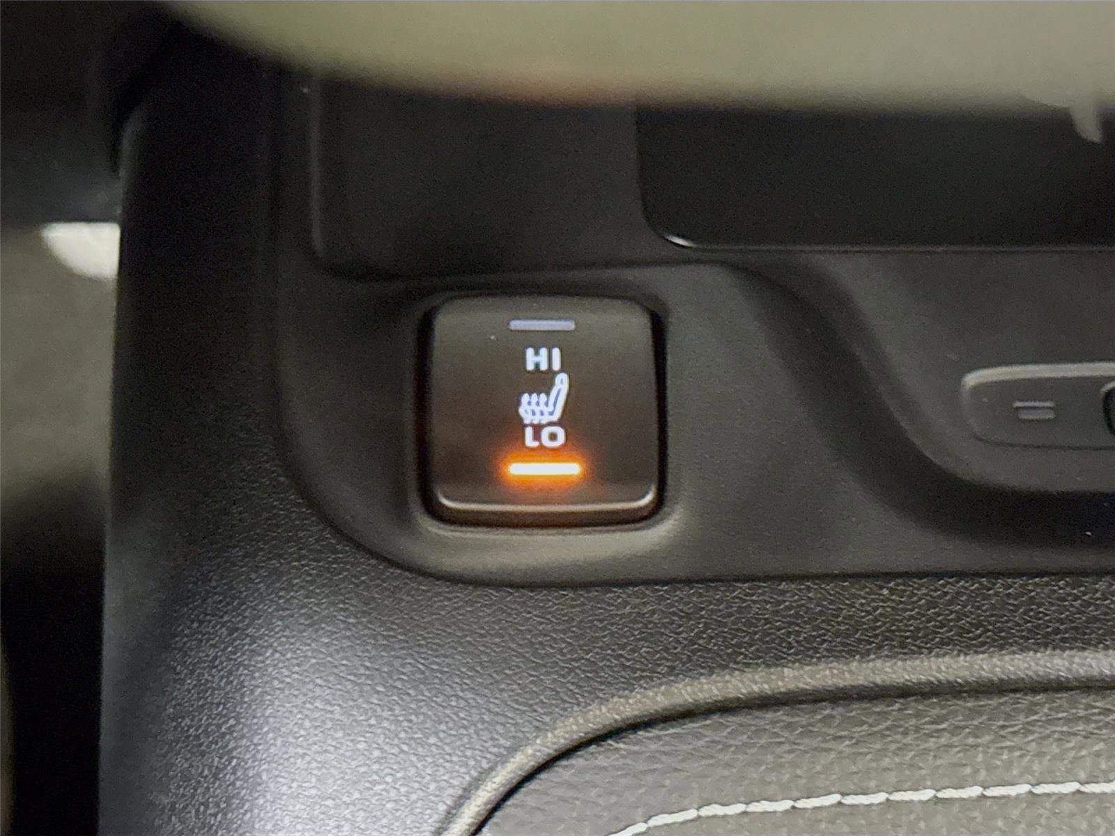 Used 2025 Toyota Corolla XSE image 12