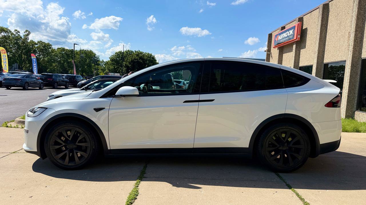 Used 2022 Tesla Model X Plaid AWD/4WD image 3