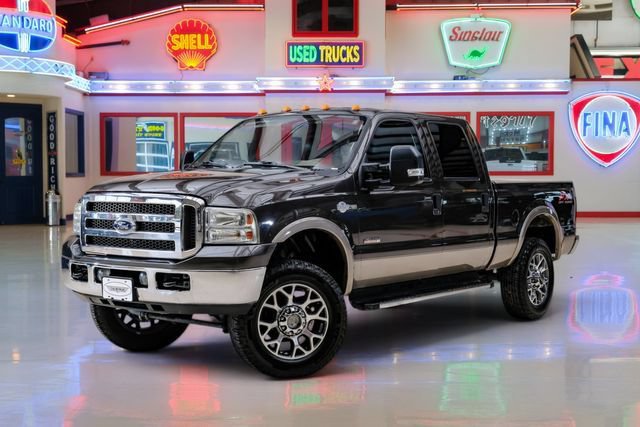 Used 2005 Ford F350 King Ranch AWD/4WD image 2