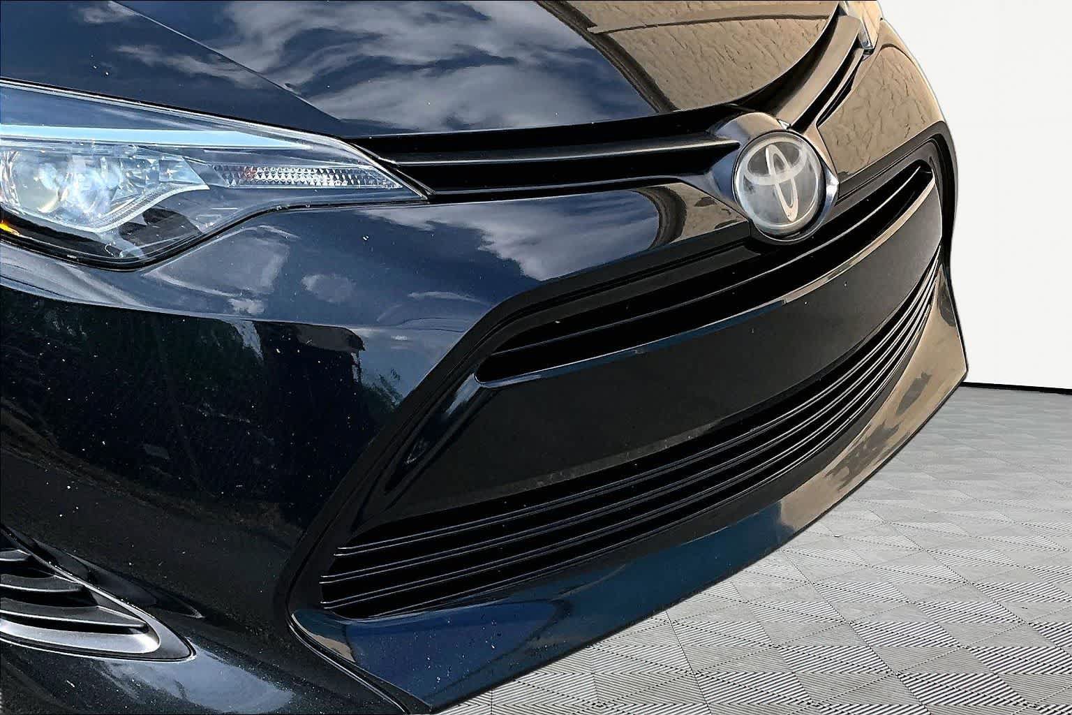 Certified 2019 Toyota Corolla LE FWD image 30