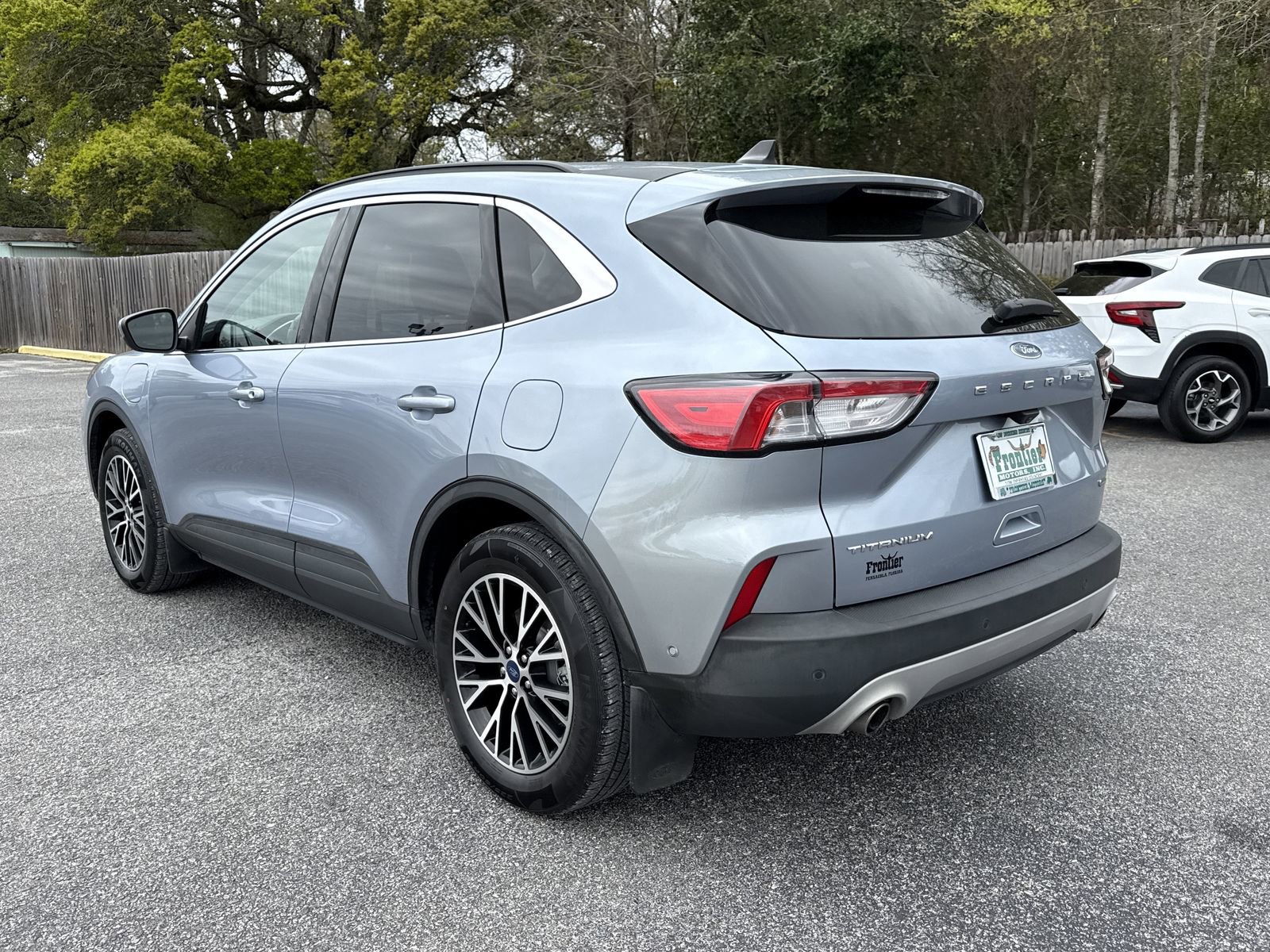 Used 2022 Ford Escape Titanium w/ Titanium Premium Package FWD image 3