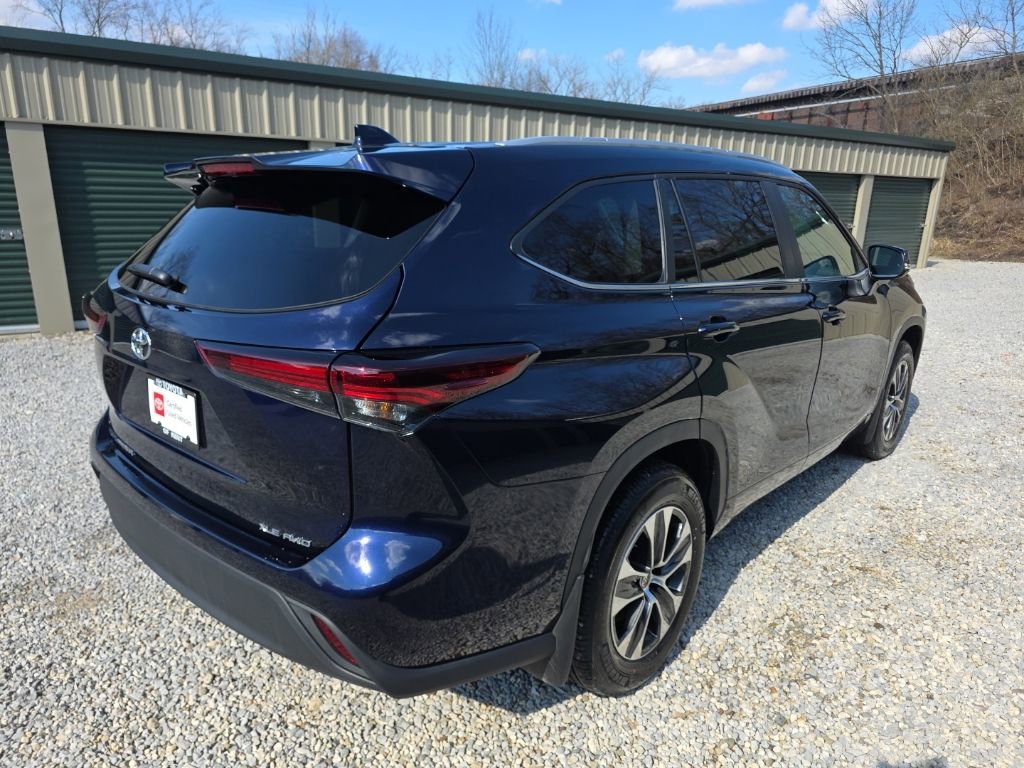 Certified 2026 Toyota Highlander XLE image 7
