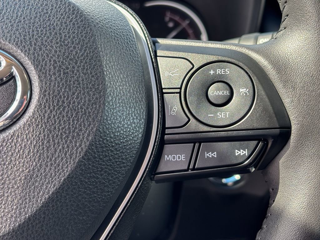 Used 2025 Toyota RAV4 XLE w/ Weather Package image 31