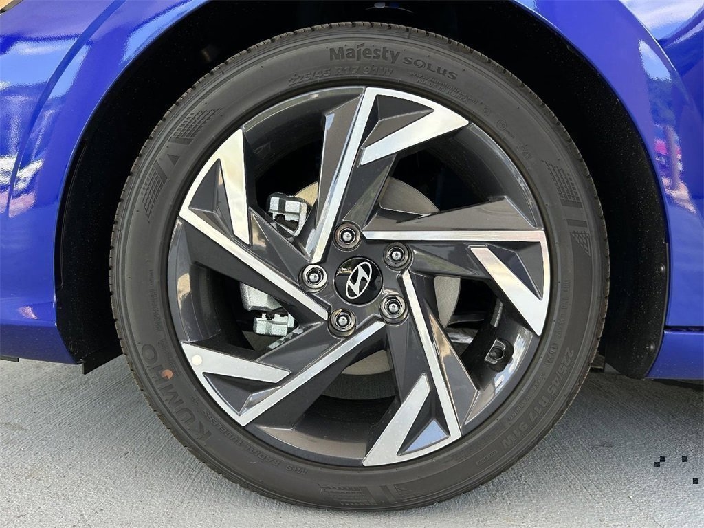 Used 2024 Hyundai Elantra SEL w/ Convenience Package image 27