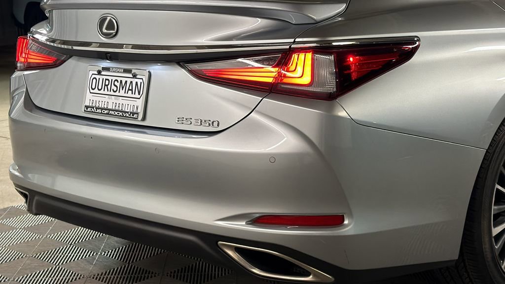 Certified 2023 Lexus ES 350 w/ Premium Package image 10