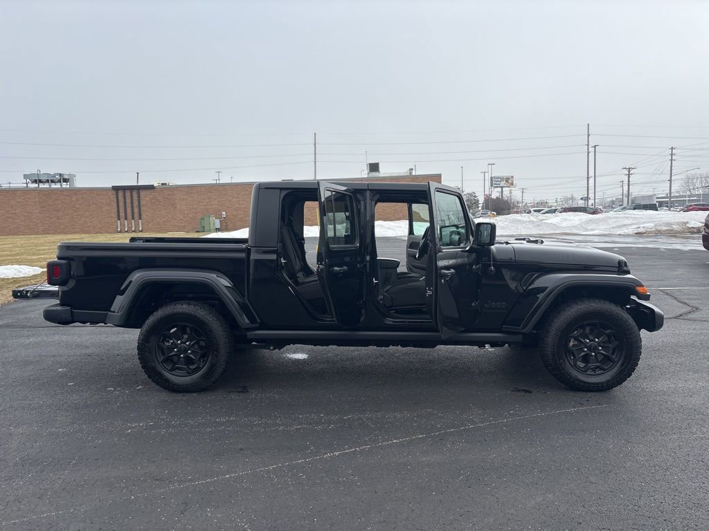 Used 2023 Jeep Gladiator Willys image 18