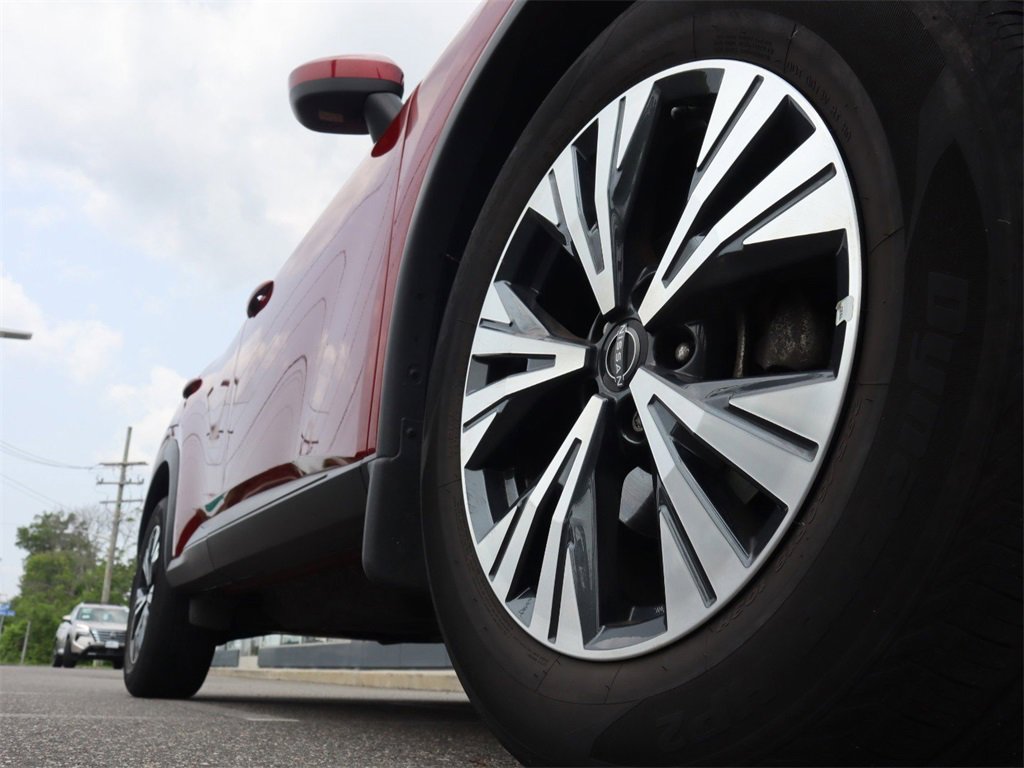 Certified 2023 Nissan Rogue SV image 10