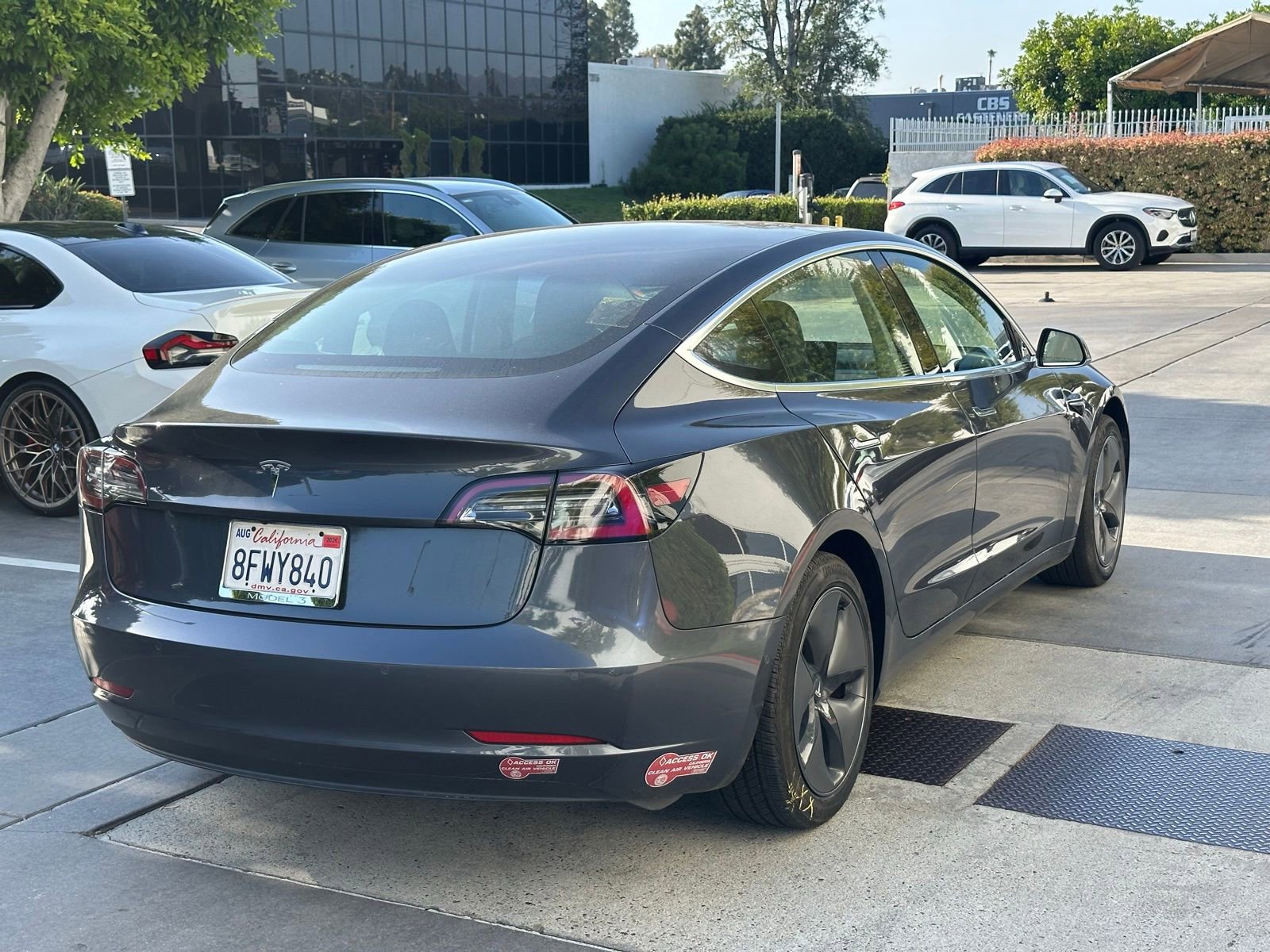 Used 2018 Tesla Model 3 Long Range RWD image 7