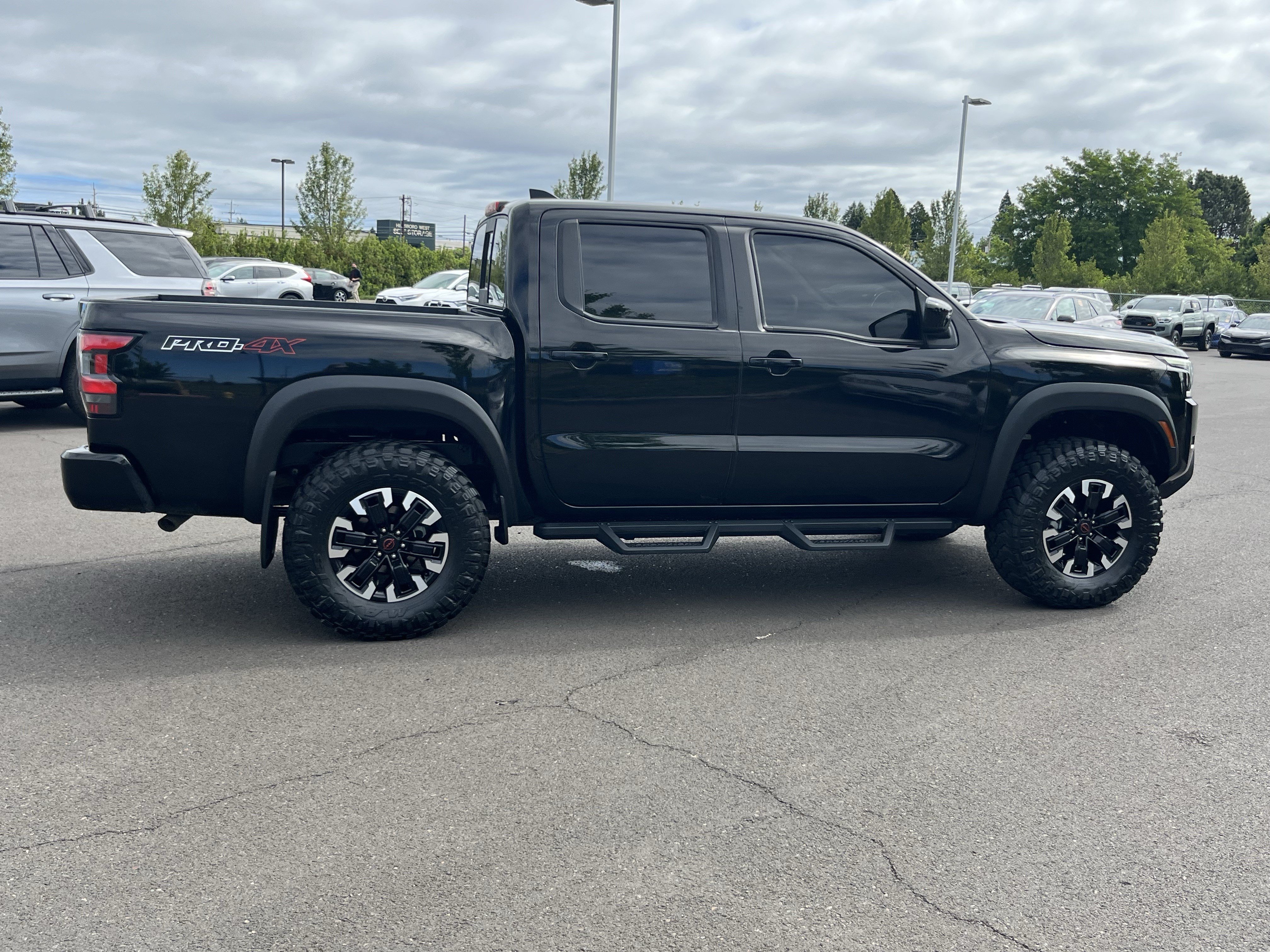 Used 2022 Nissan Frontier PRO-4X w/ Off-Road Protection Package AWD/4WD image 6