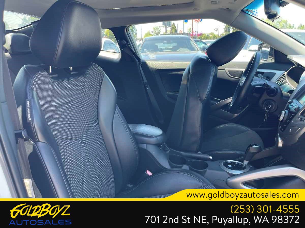 Used 2013 Hyundai Veloster w/ Style Pkg FWD image 30
