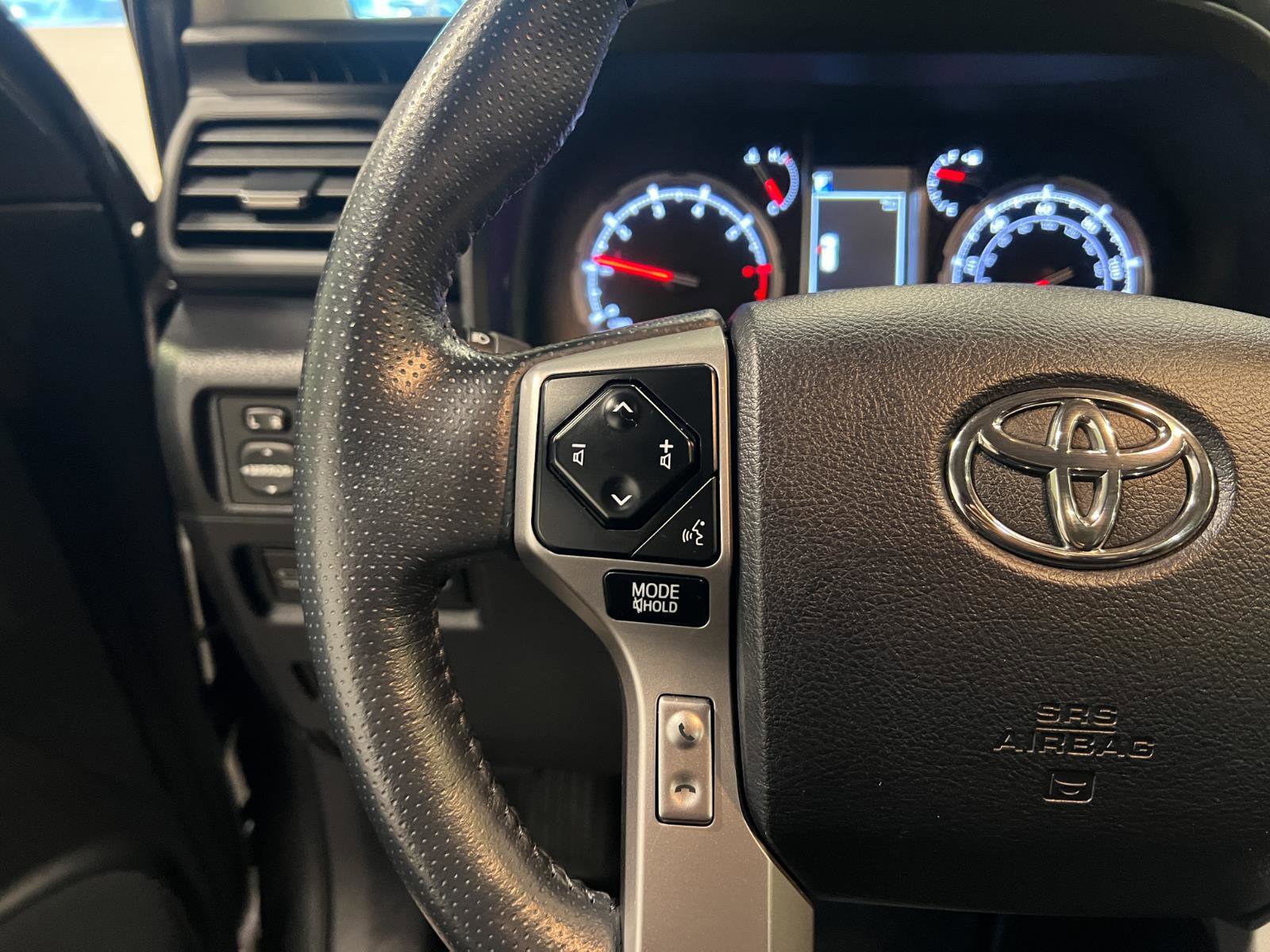 Used 2023 Toyota 4Runner Limited image 13