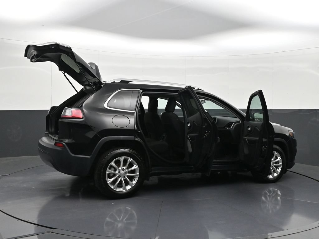 Used 2019 Jeep Cherokee Latitude w/ Popular Appearance Group FWD image 37