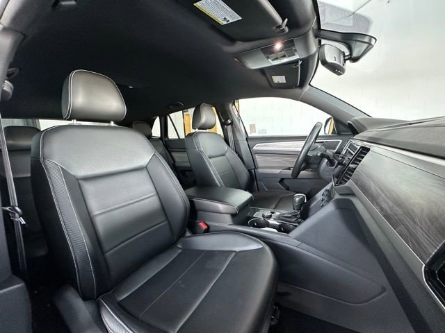 Certified 2022 Volkswagen Atlas Cross Sport SE image 15