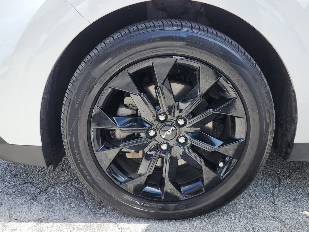 Used 2022 Kia Carnival SX FWD image 34
