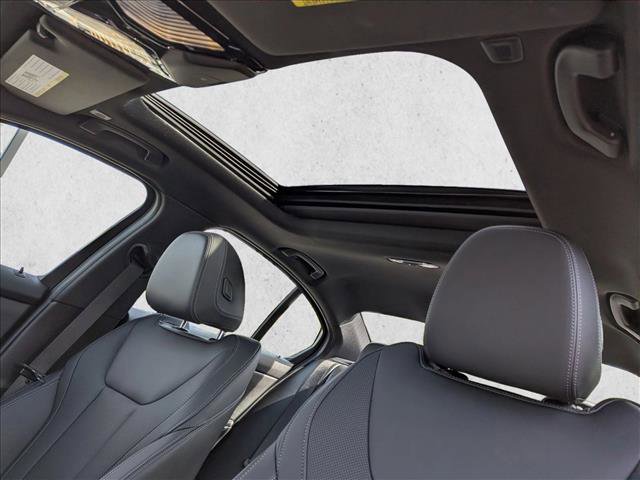 Used 2025 BMW 330i Sedan w/ Premium Package image 16