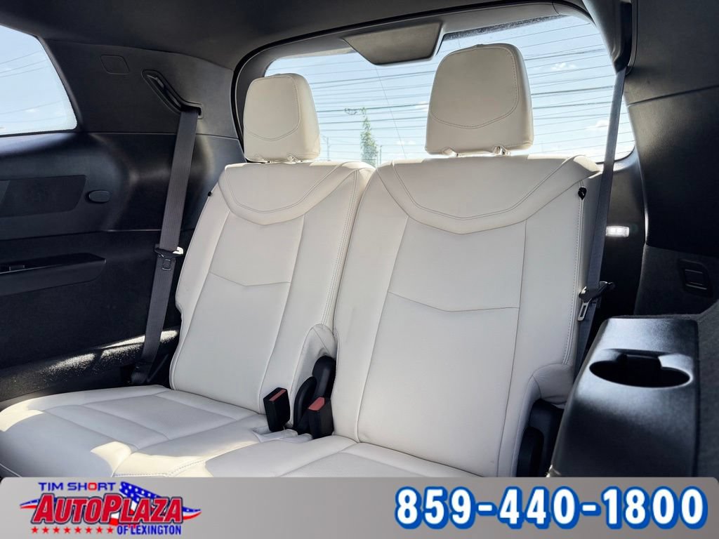 Used 2024 Cadillac XT6 Sport w/ Technology Package AWD/4WD image 37