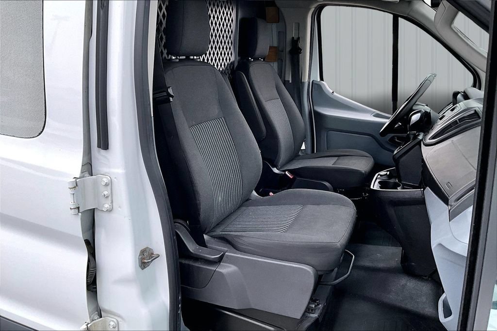 Used 2018 Ford Transit 250 130 Low Roof w/ Exterior Upgrade Package RWD image 27
