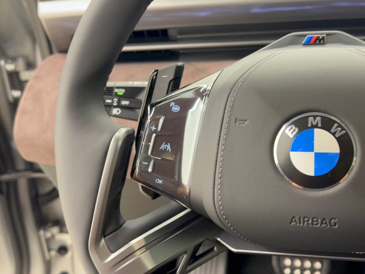 New 2027 BMW X5 xDrive40i w/ M Sport Professional Package AWD/4WD image 18