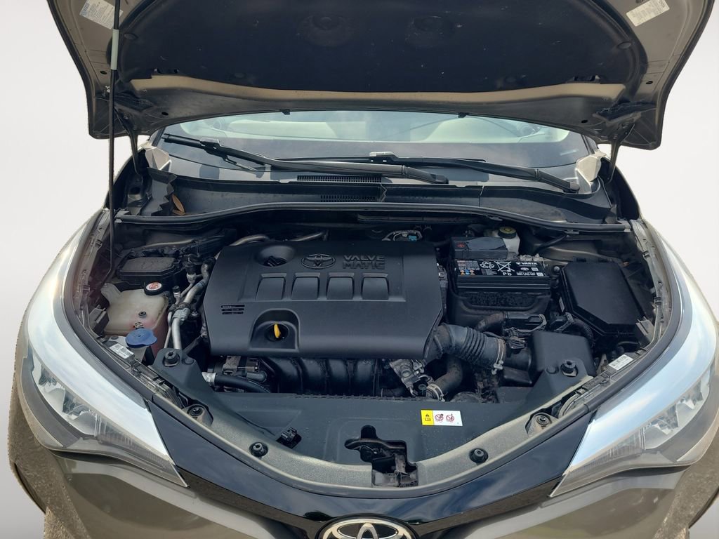 Used 2021 Toyota C-HR LE FWD image 18