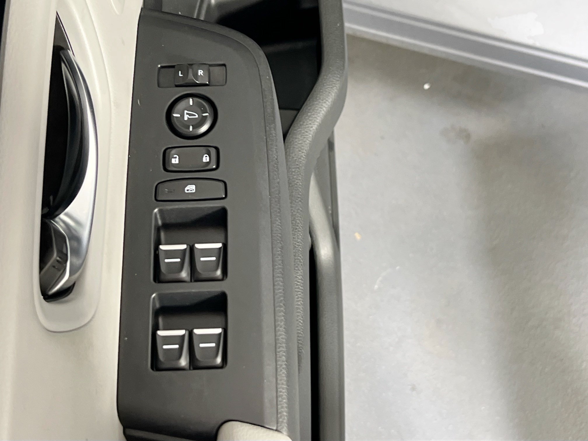 Used 2023 Honda Pilot EX-L image 17