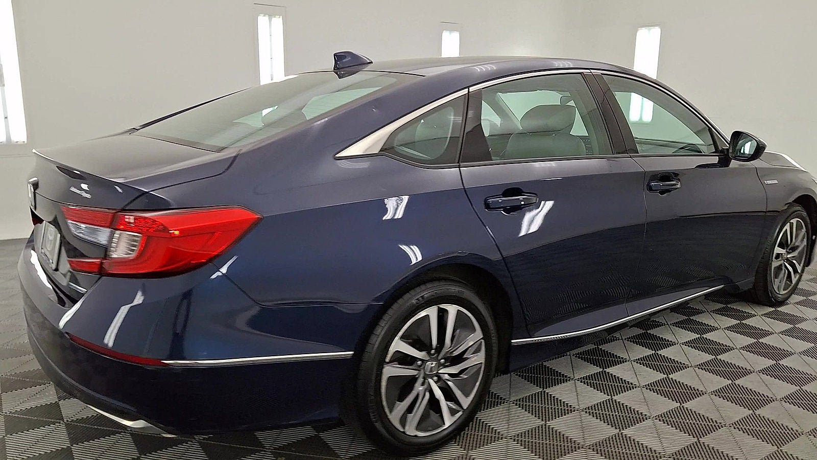 Used 2020 Honda Accord EX image 4