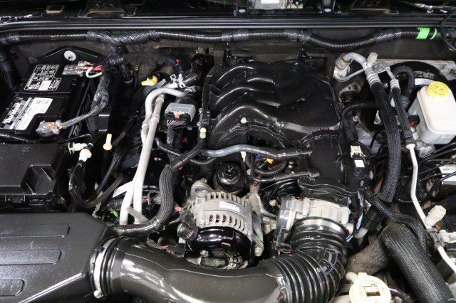Used 2017 Jeep Wrangler Unlimited Sahara w/ Connectivity Group AWD/4WD image 69