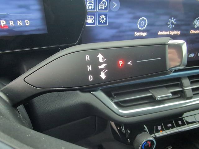 New 2025 Chevrolet Equinox EV LT image 22