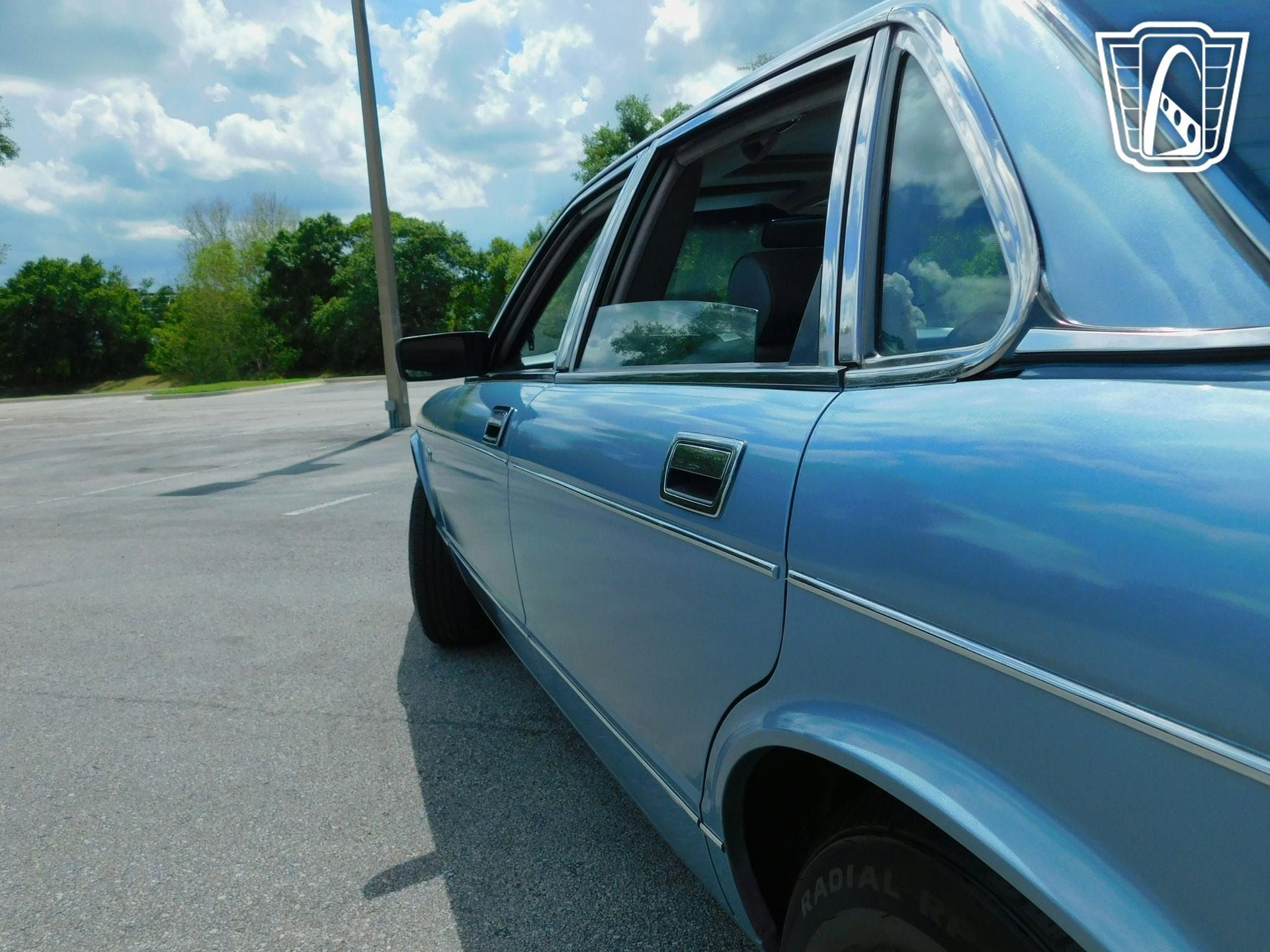 Used 1991 Jaguar XJ Vanden Plas image 32