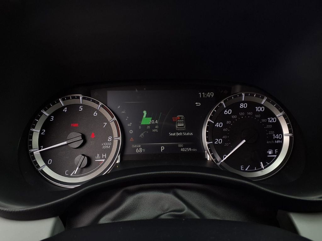 Used 2023 Toyota Highlander L image 13