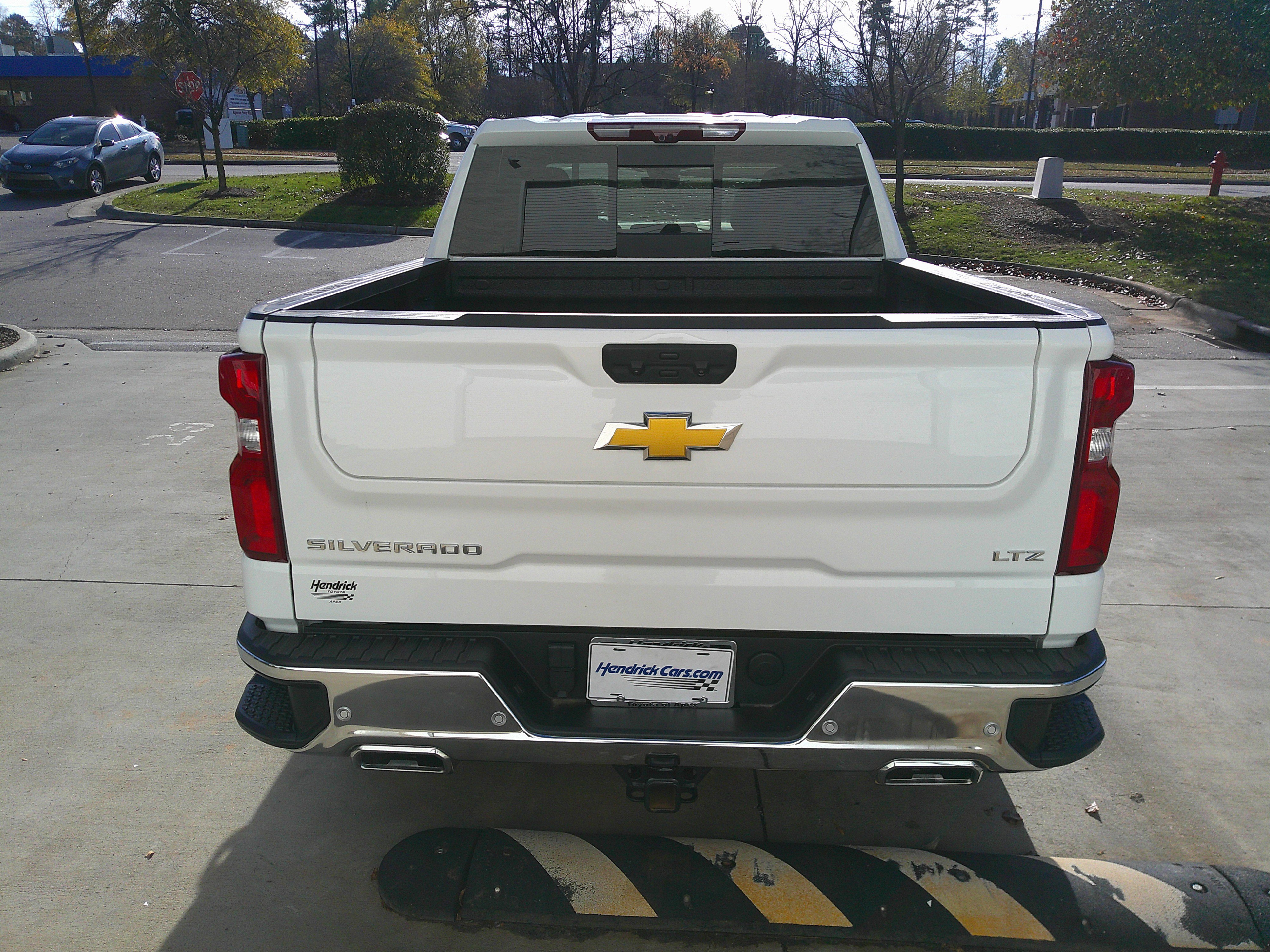 Used 2024 Chevrolet Silverado 1500 LTZ w/ LTZ Premium Package image 11